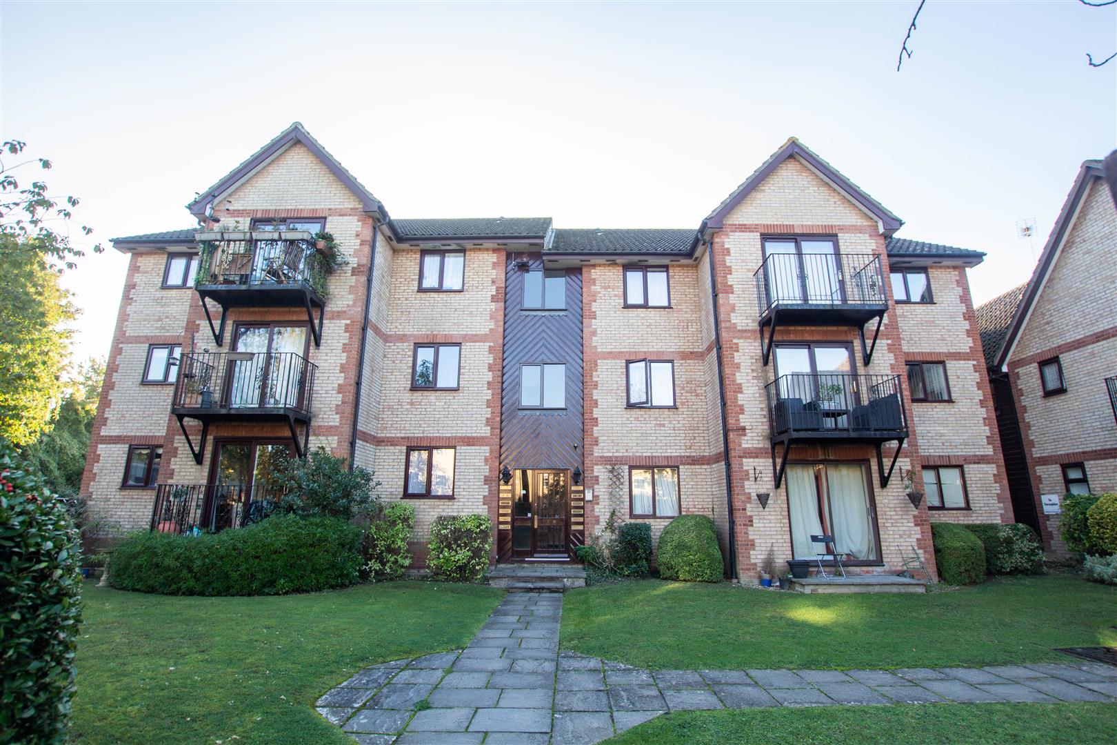 2 Bedroom for sale in Saffron Walden Cheffins Saffron Walden Sales